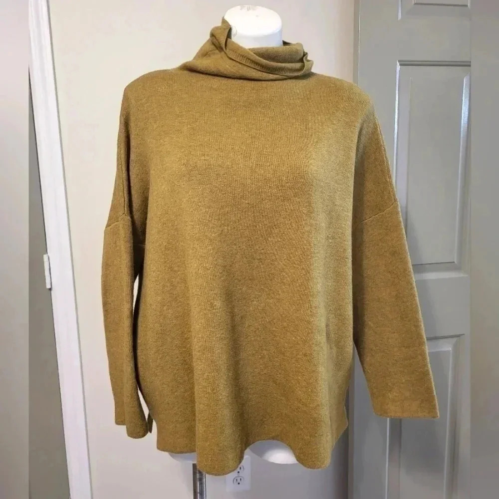 J.Jill Funnel Mockneck Oversized Petite Tunic Length Sweater(L)